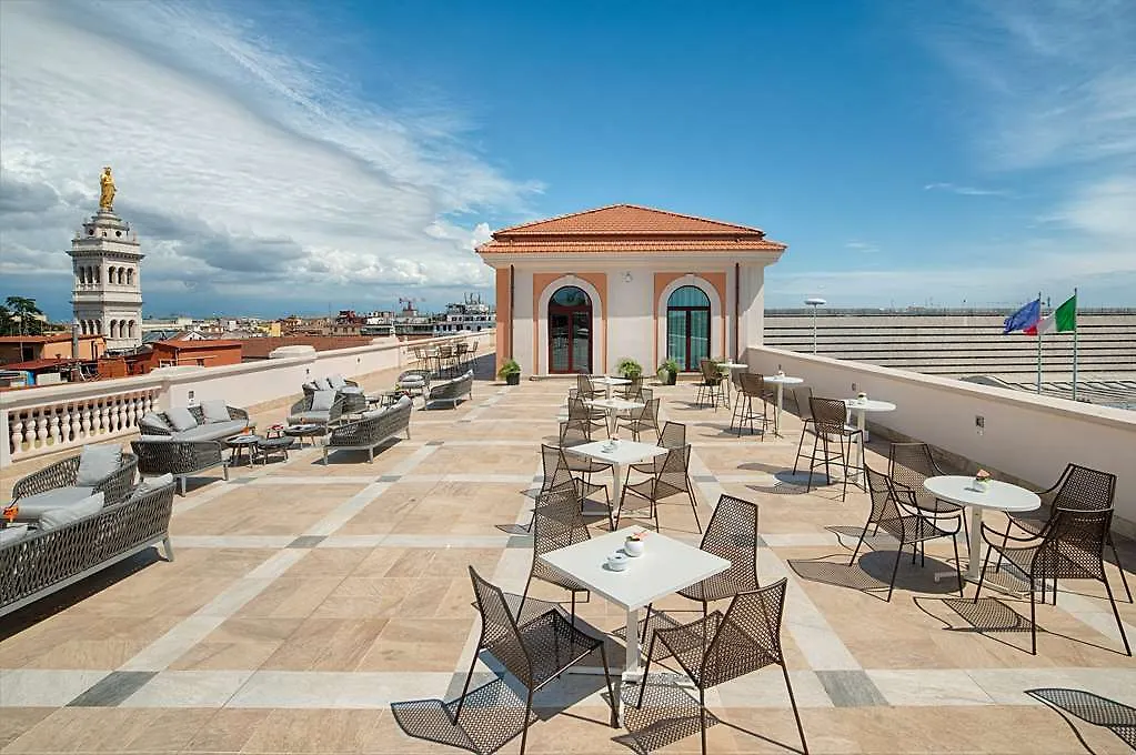 Hotel Nh Collection Palazzo Cinquecento Rom 5*,  Italien